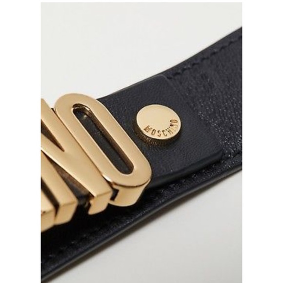 Moschino dog collar & lead!! Highly sought after - Picture 5 of 10